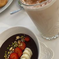Choco smoothie bowl and iced chai latte with soy milk  at Sweet Lab - Principe Amedeo in Turin