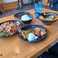 Vegan Drunken Noodles and Red Curry at D E Thai Kitchen in Las Vegas