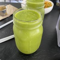 A wonderful and refreshing smoothie! Made with pineapple, mango, spinach, and a hint of lemon! Very yummy and wonderful for a hot day!  at El Punto Vegano in Catano