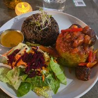 Mofongo con abondigas at El Punto Vegano in Catano