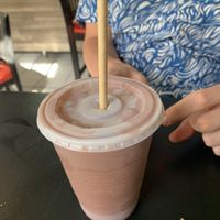 Papaya açaí smoothie, NO plastic straw 😍 at El Punto Vegano in Catano