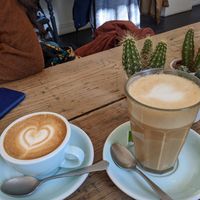 Capuccino & latte with oatmilk at Bloom in Luxembourg City