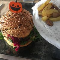 Burger at Foxy Factory in Villefranche-sur-saone