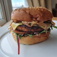 Roundhill burger at The Roundhill in Brighton