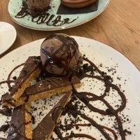 Peanut Flapjack and Chocolate Brownie   at The Hen's Teeth in Alicante