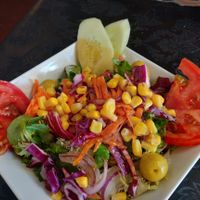 Ensalada at The Hen's Teeth in Alicante