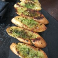 Pan de ajo at The Hen's Teeth in Alicante