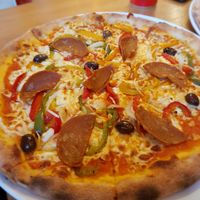 Vegetarian Pizza at Happiz - Monge in Paris