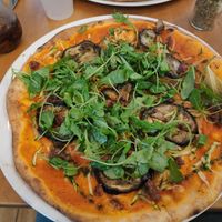 Big pizza, 14 Eur at Happiz - Monge in Paris