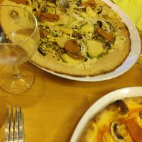 pizza grand format aubergine tomate pomme de terre at Happiz - Monge in Paris