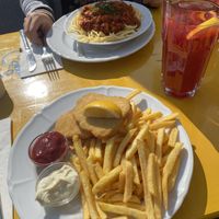 Spaghetti Bolognese // Vegi Schnitzel & French Fries  at Hirscheneck in Basel