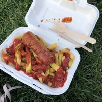Beyond Meat Currywurst mit Pommes at Yoyo Foodworld in Berlin