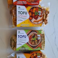 Esta marca de Tofu me encanta por la variedad de sabores que tienen, y sólo la encuentro aquí 😍 at Mr. Tofu - Avelo Market in Puebla