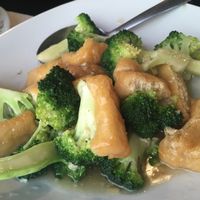 Tofu et brocoli  at Jardin De Chiang Mai in Paris