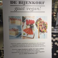 Sign saying: this shop is going vegan at De Bijenkorf in Utrecht