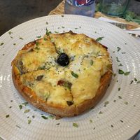 Morrocan Pizzeta  at Veggie Pause  in Fes