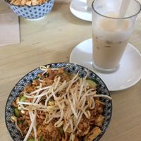 self-created poke bowl and iced latte with oat milk at Mahalo Poke Corner in Mannheim