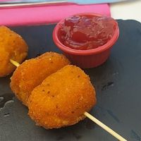 Polpette di formaggio at Xaloc Lounge in Alicante