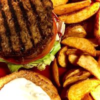 1/4 de libra 🍔 torta de hongos shiitake at Marinara Pizzeria in San Jose