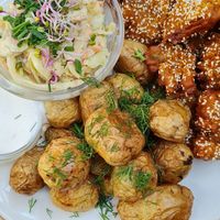 Nuggetsy at Caffe Miasto in Warsaw