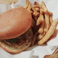 Burger végane at Holy Moly in Caen