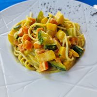 Caril de legumes com leite de coco at Poeta in Praia