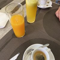 Coffee and juice  at Jardim das Cerejas - Chiado in Lisbon
