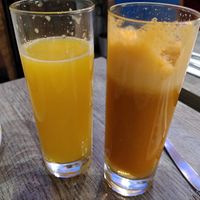 Orange juice and apple-carrot juice at Jardim das Cerejas - Chiado in Lisbon