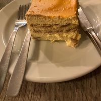 Mango cake at Jardim das Cerejas - Chiado in Lisbon