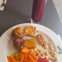 Entrée pour commencer doucement at Jardim das Cerejas - Chiado in Lisbon