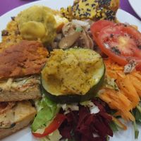 Overly stuffed plate at Jardim das Cerejas - Chiado in Lisbon