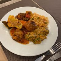 We eat 3 at Jardim das Cerejas - Chiado in Lisbon