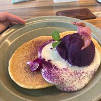 Pancakes at Rakuen Cafe in Naha