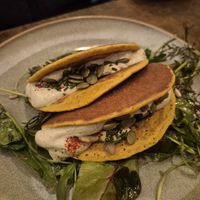 Naleśniki ryżowe z hummusem at Le Potager de Charlotte - Rennequin in Paris