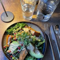 Salad as a main course  at Le Potager de Charlotte - Rennequin in Paris