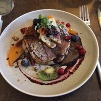 Pancakes with fruits at Le Potager de Charlotte - Rennequin in Paris
