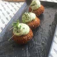 Champiñones rebozados con queso a las finas hierbas at Coco Cuina Viva in Cadaques