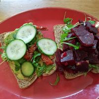 Toast with avocado spread and one with beets at Witte Broodje in Geleen