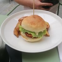 Chickpea burger at Herbe in Reggio Emilia