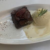 Brownie com gelado de pistachio   at Manjerica in Lisbon