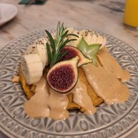 Vegan Pancake with Peanutbutter & Banana at Manjerica in Lisbon