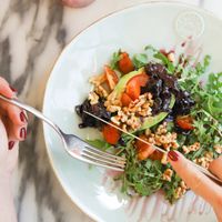 Avocado with caramelized onions at Manjerica in Lisbon