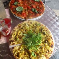 melanzane pizza + artichoke pizza  at Eetwinkel Buurman en Buurman - Rodeweg in Groningen