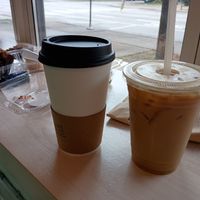 Hot chocolate and lavender oat milk latte at Mindful Baking Kitchen & Cafe in Chicago