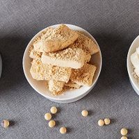 Injeolmi rice cake at  Gyeonggi Cake - 경기떡집 in Seoul