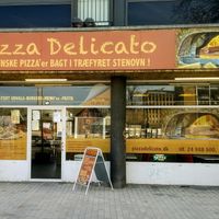 Store Front at Stenovn Delicato Pizza & Sharwarma in Odense