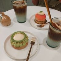  at Instant V in Aix-en Provence