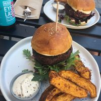 Hambúrguer  at Nola Kitchen in Porto