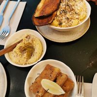 Hummus, crispy tofu and vegan cauliflower cheese at Nola Kitchen in Porto