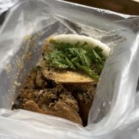 Vega Gua Bao (Taiwanese street food hamburger 🍔)  at FēiCháng Hào Chī Yì Bāo in Hsinchu
